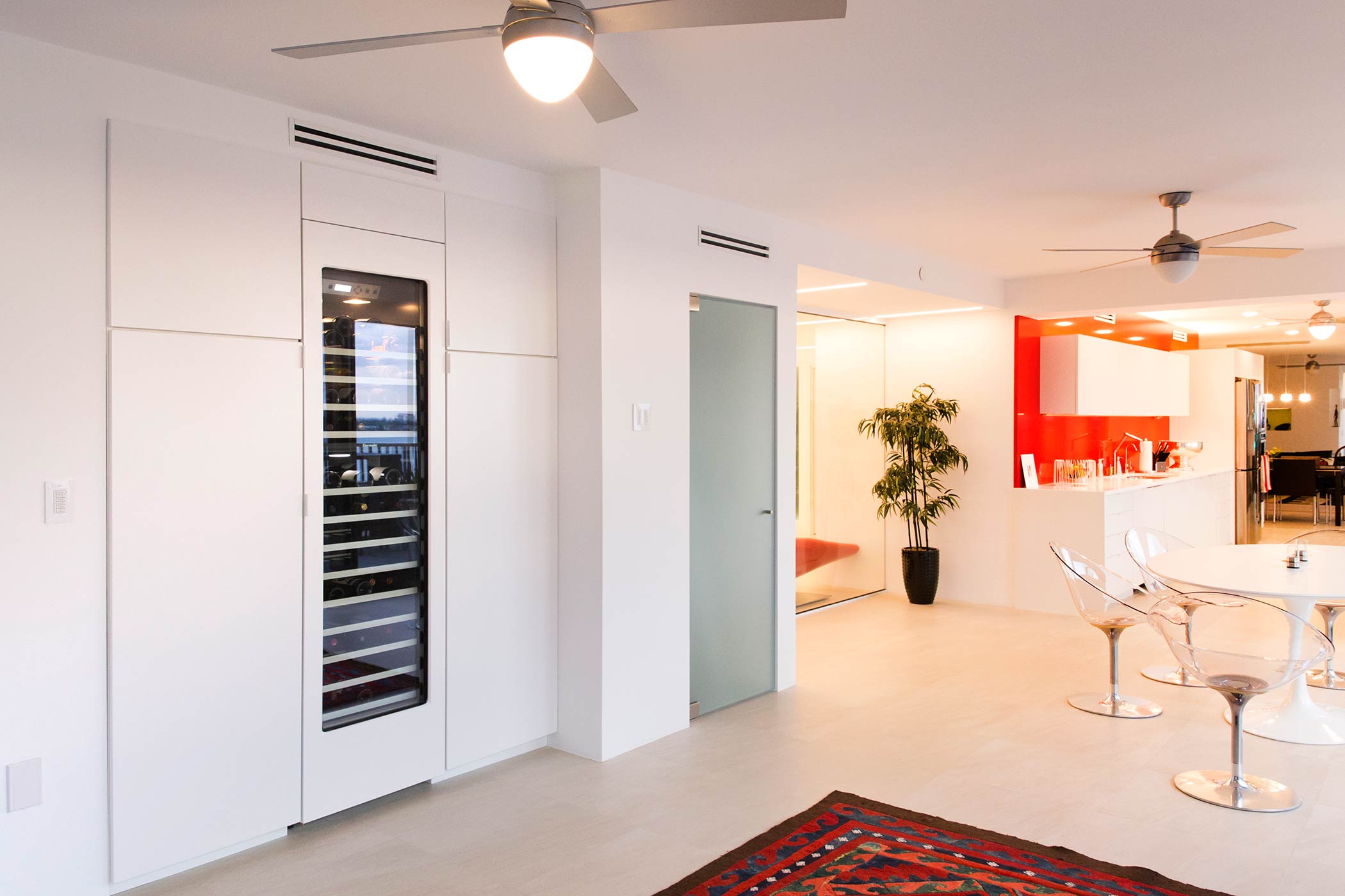 Kitchen remodel - Essex House condominium. © 2015, Metro Cabinet Company