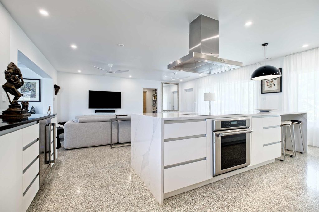 Alpine Avenue, New kitchen