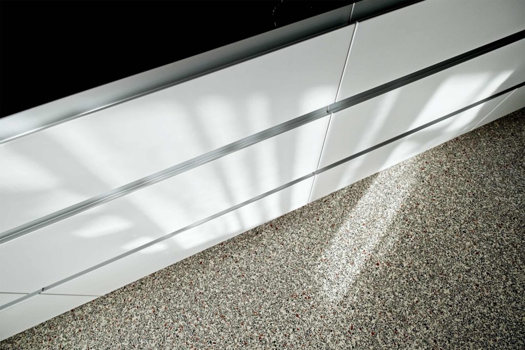 Alpine Avenue, New kitchen