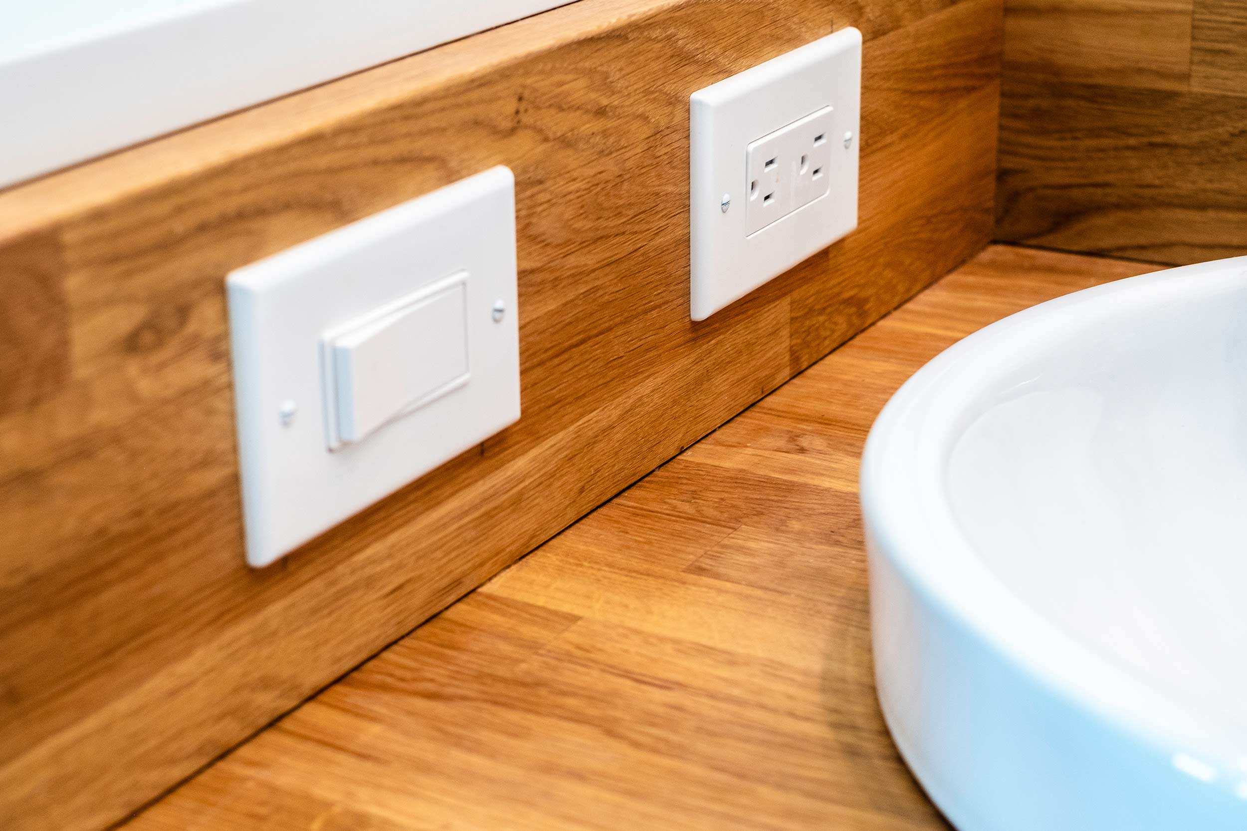 New bathroom - Saint Judes Dr, Longboat Key. ©2018, Metro Cabinet Company