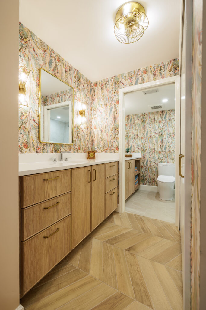 Olsen Condo — Metro Cabinet Company