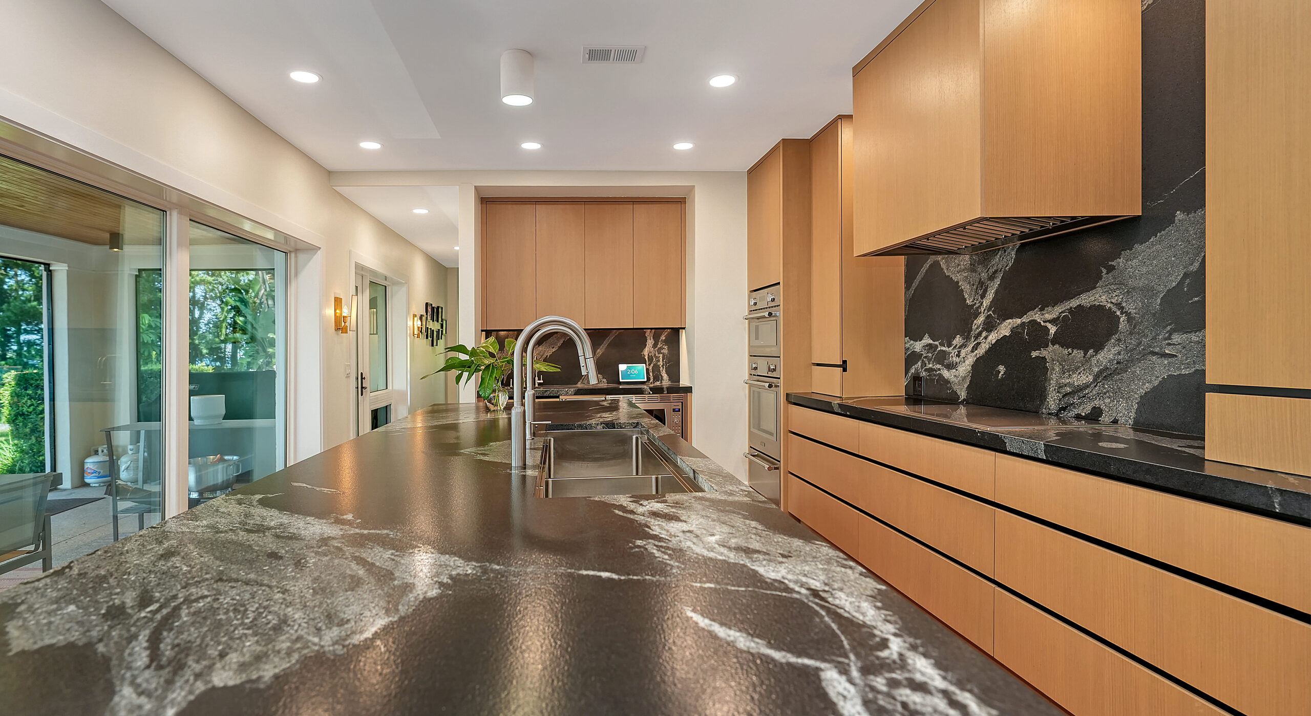 Bradenton Kitchen - Metro Cabinet Company